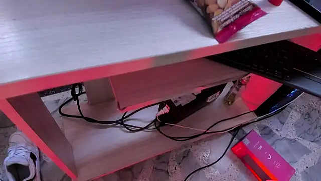 anniemayerx  online show from 01/23/25, 04:04