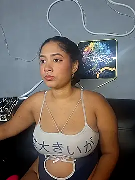 Snapshot of Laurentdupont04 chatting on 06/29/26, 12:27 Laurentdupont04 online show from 06/29/26, 12:27