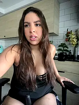 brazilianbbinuk online show from 11/18/25, 08:41