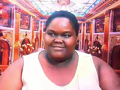 Snapshot of EbonyHotBuns chatting on 06/19/26, 09:24 EbonyHotBuns online show from 06/19/26, 09:24