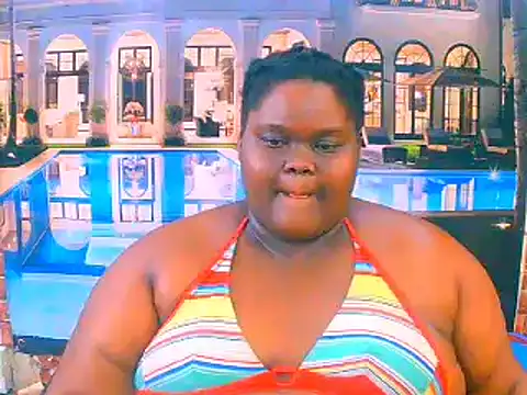 Snapshot of EbonyHotBuns chatting on 07/18/26, 11:36 EbonyHotBuns online show from 07/18/26, 11:36