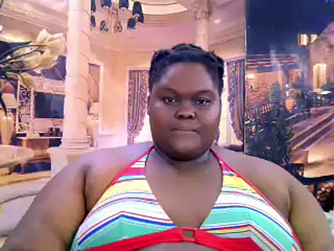 Snapshot of EbonyHotBuns chatting on 07/18/26, 11:41 EbonyHotBuns online show from 07/18/26, 11:41