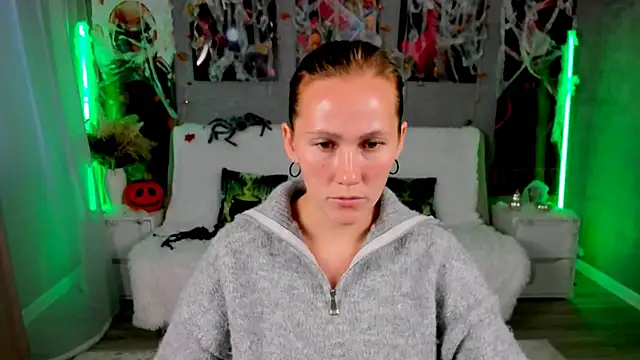 MichelleOrtis online show from 10/31/25, 12:39