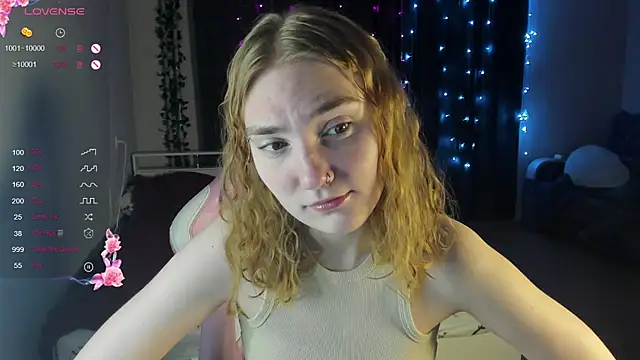 Snapshot of ReddHotPipper chatting on 02/26/25, 01:11 ReddHotPipper online show from 02/26/25, 01:11