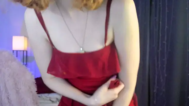 Snapshot of ReddHotPipper chatting on 10/21/25, 02:45 ReddHotPipper online show from 10/21/25, 02:45