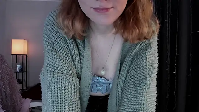 Snapshot of ReddHotPipper chatting on 11/25/25, 03:28 ReddHotPipper online show from 11/25/25, 03:28