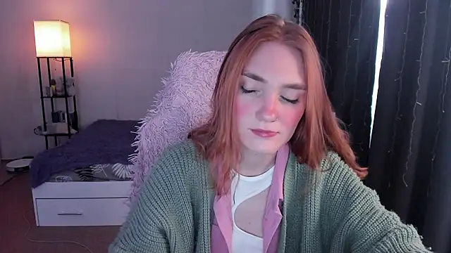 Snapshot of ReddHotPipper chatting on 02/13/26, 03:35 ReddHotPipper online show from 02/13/26, 03:35