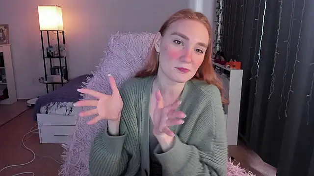 Snapshot of ReddHotPipper chatting on 03/01/26, 04:03 ReddHotPipper online show from 03/01/26, 04:03