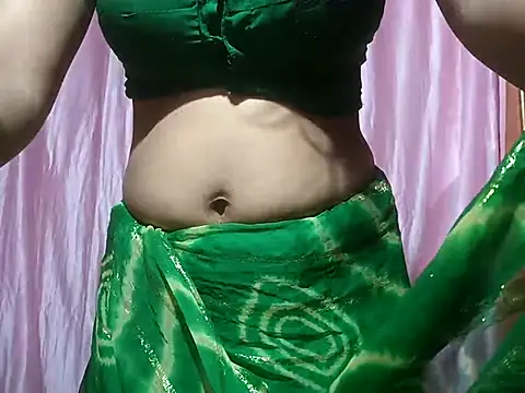 poojaxxx65 online show from 03/17/25, 11:21