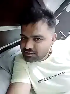 Happyman300 online show from 09/28/25, 08:47