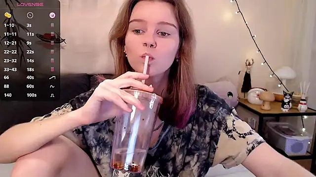 Moona xx online show from 01/11/25, 10:07