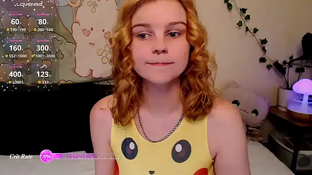 Snapshot of Moona_xx chatting on 07/20/26, 10:12 Moona xx online show from 07/20/26, 10:12