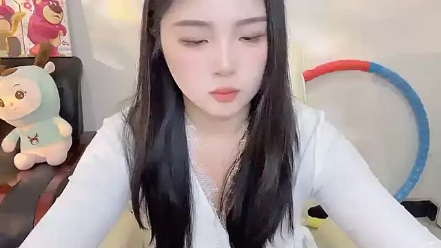 Snapshot of SU__SU chatting on 03/15/25, 04:32 SU  SU online show from 03/15/25, 04:32