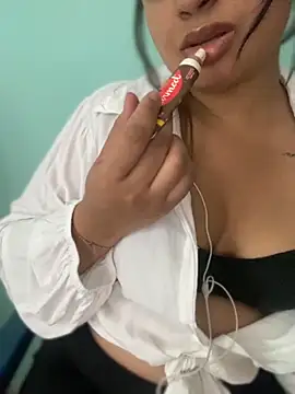 lalinha sapeka online show from 11/14/25, 03:33