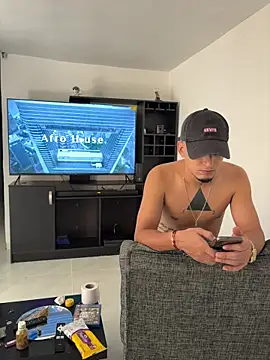 ArturoDelgado1 online show from 03/28/26, 04:28