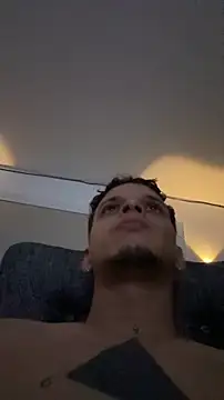 ArturoDelgado1 online show from 04/16/26, 12:44