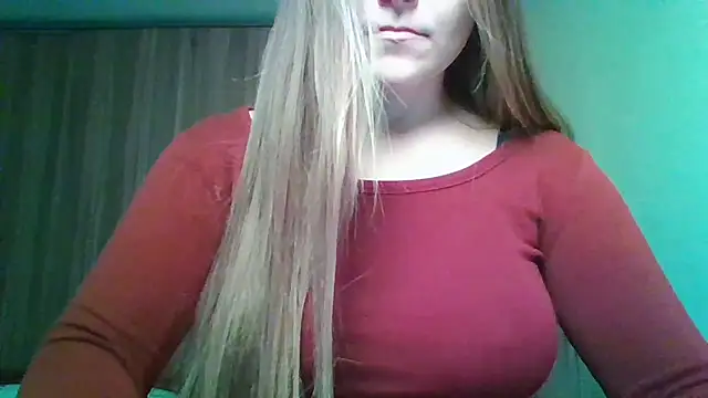 Snapshot of Evasapples chatting on 11/14/25, 01:21 Evasapples online show from 11/14/25, 01:21