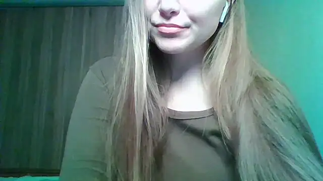 Snapshot of Evasapples chatting on 01/18/26, 01:04 Evasapples online show from 01/18/26, 01:04