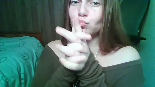 Snapshot of Evasapples chatting on 02/18/26, 10:06 Evasapples online show from 02/18/26, 10:06