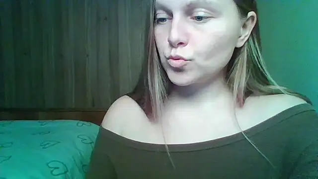 Snapshot of Evasapples chatting on 02/25/26, 06:50 Evasapples online show from 02/25/26, 06:50