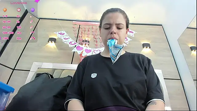 dorothy vegga online show from 02/18/26, 03:24