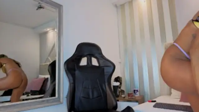 Tayra Pradit online show from 02/01/26, 06:17