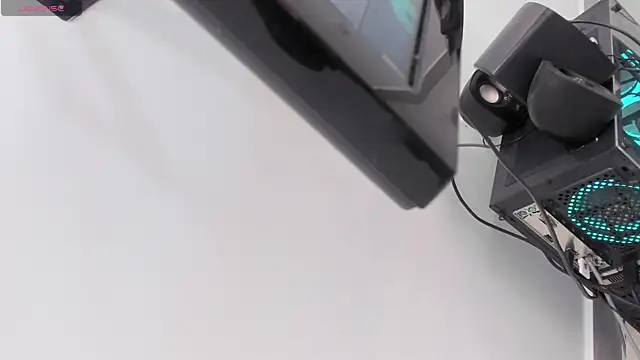 Realbadbxtch online show from 11/09/25, 05:33