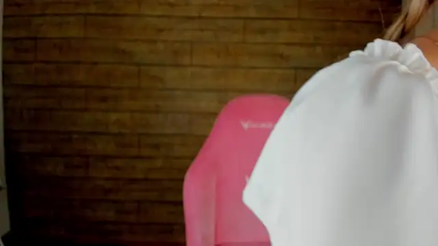 MilanaBalmain online show from 03/21/26, 08:19