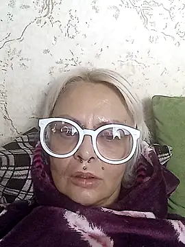 Gardener of Illusions online show from 11/07/25, 07:08