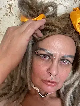 Gardener of Illusions online show from 02/06/26, 02:27