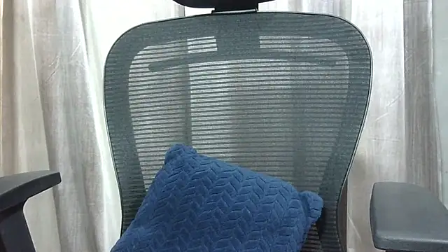 Snapshot of Lovely_Sanvi chatting on 02/28/25, 02:31 Lovely Sanvi online show from 02/28/25, 02:31