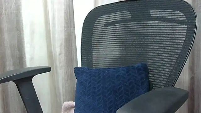 Snapshot of Lovely_Sanvi chatting on 03/08/25, 02:45 Lovely Sanvi online show from 03/08/25, 02:45