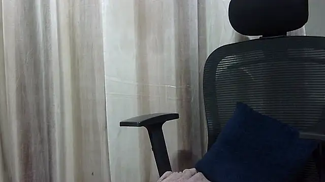 Snapshot of Lovely_Sanvi chatting on 03/19/25, 02:59 Lovely Sanvi online show from 03/19/25, 02:59