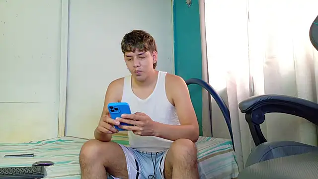 zackmontieel online show from 12/04/25, 02:59