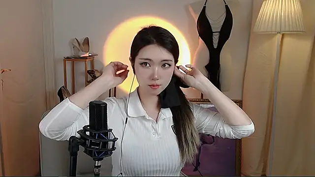 siji kiki online show from 12/23/24, 12:30