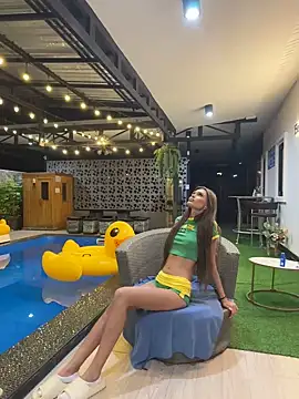 dreamgirls100 online show from 12/30/24, 04:08