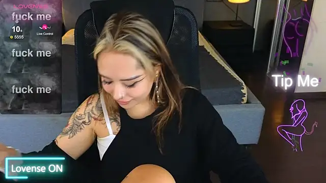 baby  kim online show from 09/14/25, 06:45