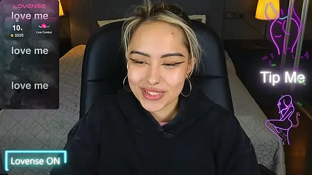 baby  kim online show from 10/10/25, 09:19