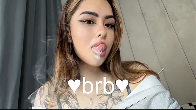 baby  kim online show from 10/16/25, 05:08