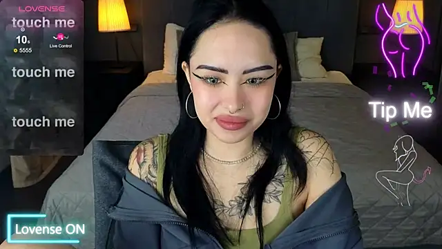 baby  kim online show from 12/04/25, 05:06