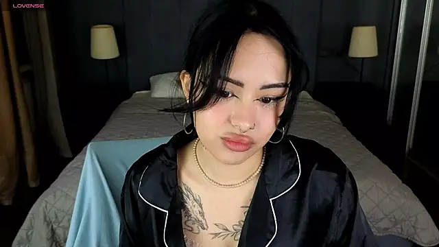 baby  kim online show from 12/13/25, 08:04