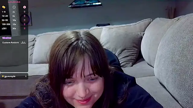 Snapshot of princess_emily4723 chatting on 04/21/26, 06:34 princess emily4723 online show from 04/21/26, 06:34