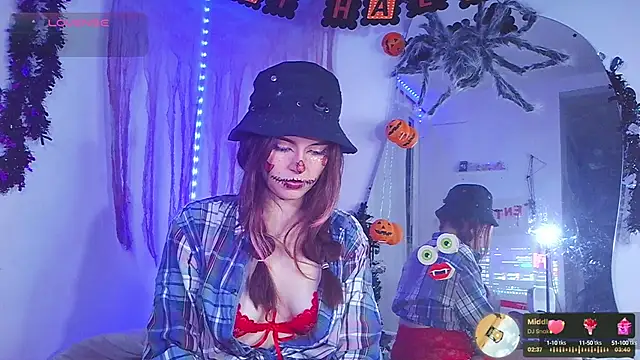 Snapshot of cherrybom969 chatting on 10/10/25, 06:45 cherrybom969 online show from 10/10/25, 06:45