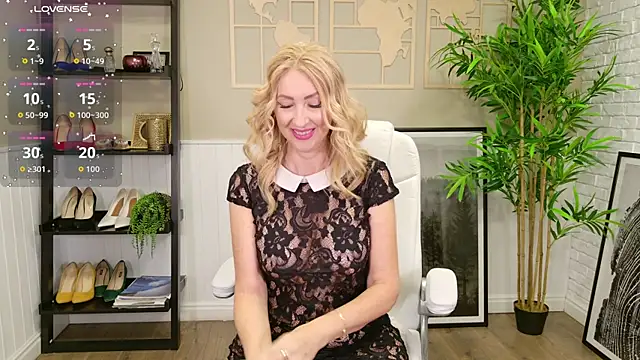 LadyLeea online show from 09/19/25, 05:20