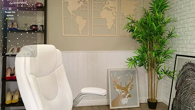 LadyLeea online show from 10/02/25, 03:46