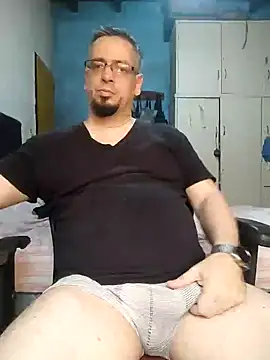 Snapshot of MrBig_2024 chatting on 02/01/25, 05:58 MrBig 2024 online show from 02/01/25, 05:58