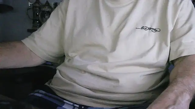 Snapshot of Leo_Sanders chatting on 02/10/26, 04:16 Leo Sanders online show from 02/10/26, 04:16