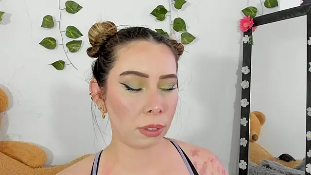 JanneKim online show from 10/02/25, 08:27