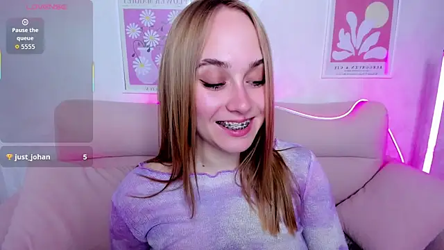 LianaBright online show from 05/21/26, 01:45