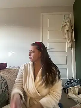 Krystal Tx online show from 02/14/25, 02:54